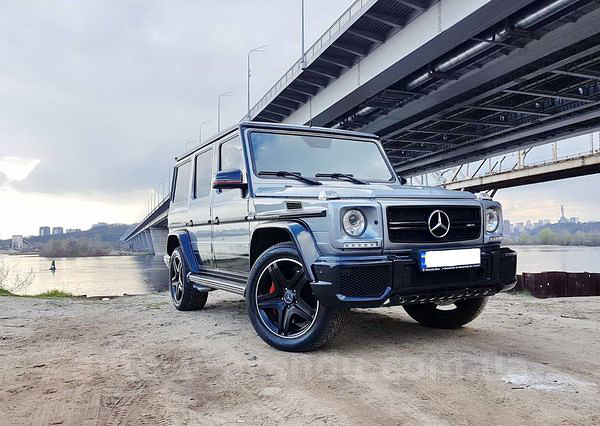 Аренда внедорожника джипа Mercedes-Benz Gelandewagen G63 AMG silver кубик гелик с водителем, прокат Мерседес Гелентваген G63 AMG без водителя в Киеве
