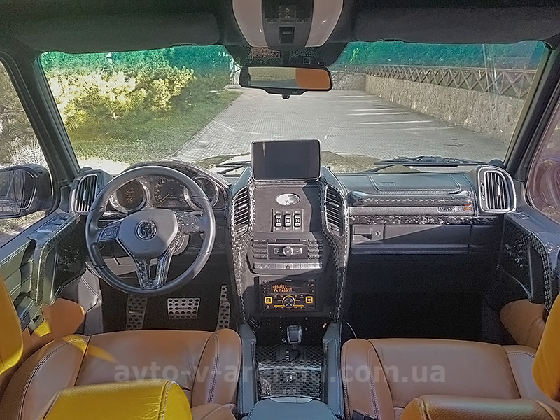 Аренда внедорожника Mercedes Gelandewagen G65 AMG кубик с водителем. Прокат джипа Мерседес Гелентваген G65 AMG без водителя в Киеве
