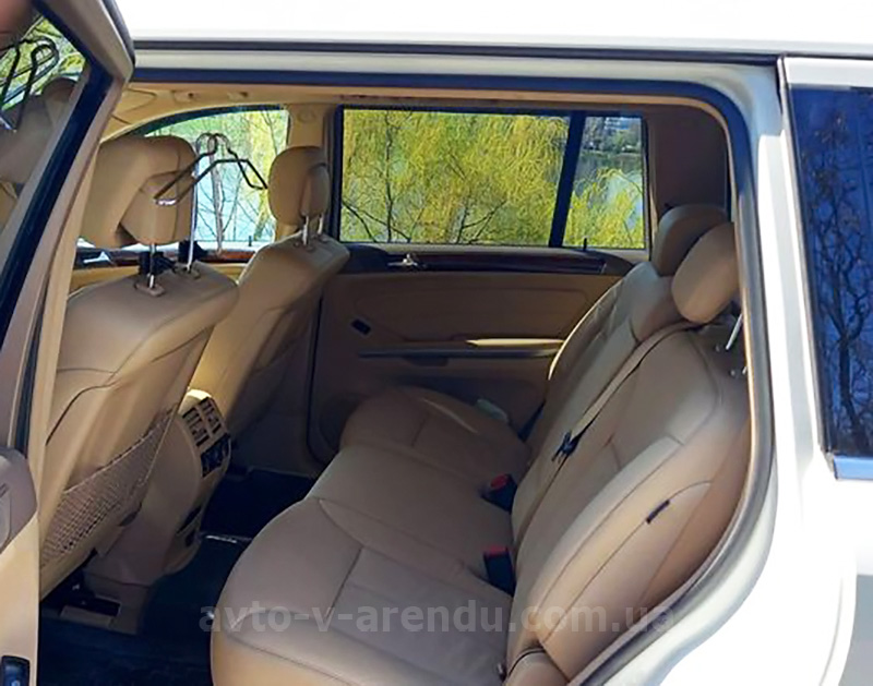 Аренда внедорожника джипа Mercedes-Benz GL 550 с водителем в Киеве
