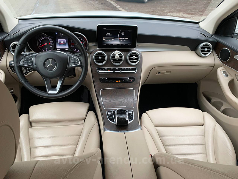 Аренда внедорожника джипа с водителем в Киеве Mercedes-Benz GLC 250d