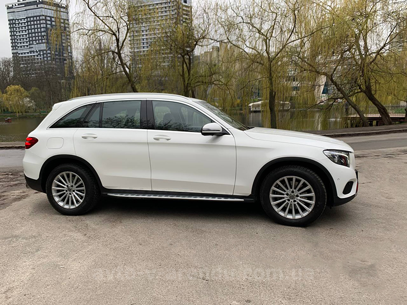 Аренда внедорожника джипа с водителем в Киеве Mercedes-Benz GLC 250d