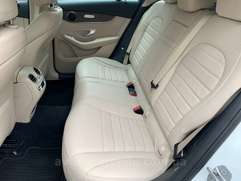 Аренда внедорожника джипа с водителем в Киеве Mercedes-Benz GLC 250d