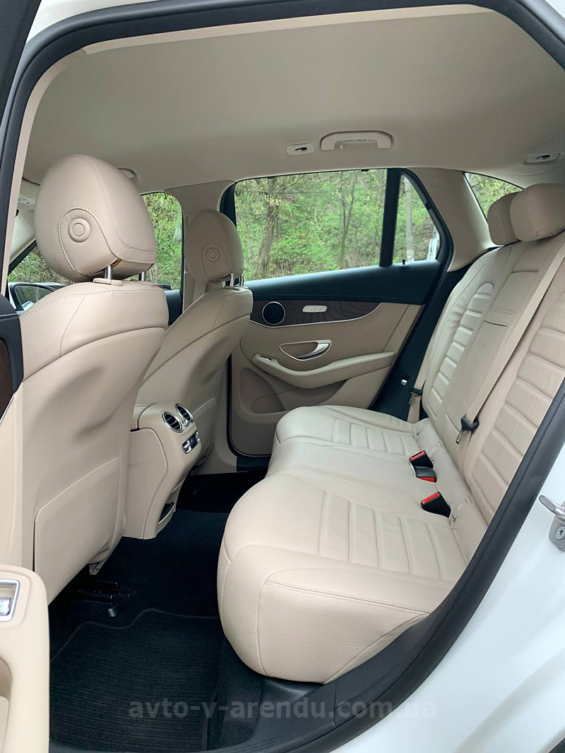 Аренда внедорожника джипа с водителем в Киеве Mercedes-Benz GLC 250d