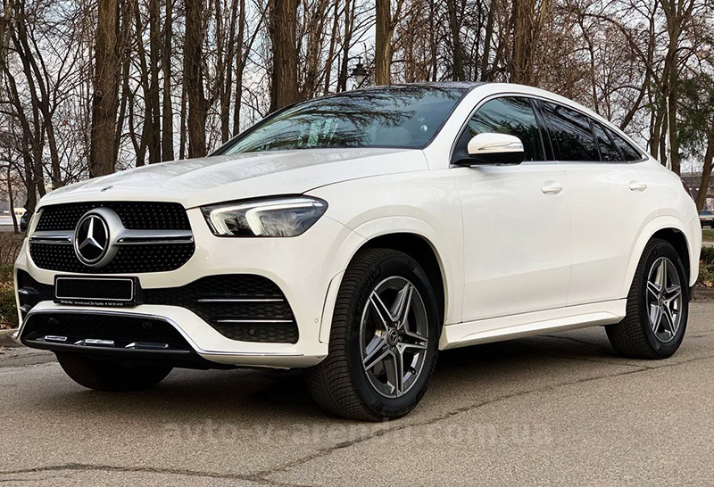 Аренда внедорожника джипа  Mercedes-Benz AMG GLE Coupe с водителем в Киеве