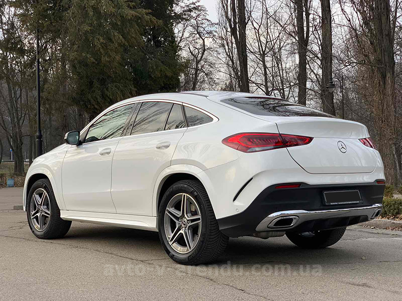Аренда внедорожника джипа  Mercedes-Benz AMG GLE Coupe с водителем в Киеве