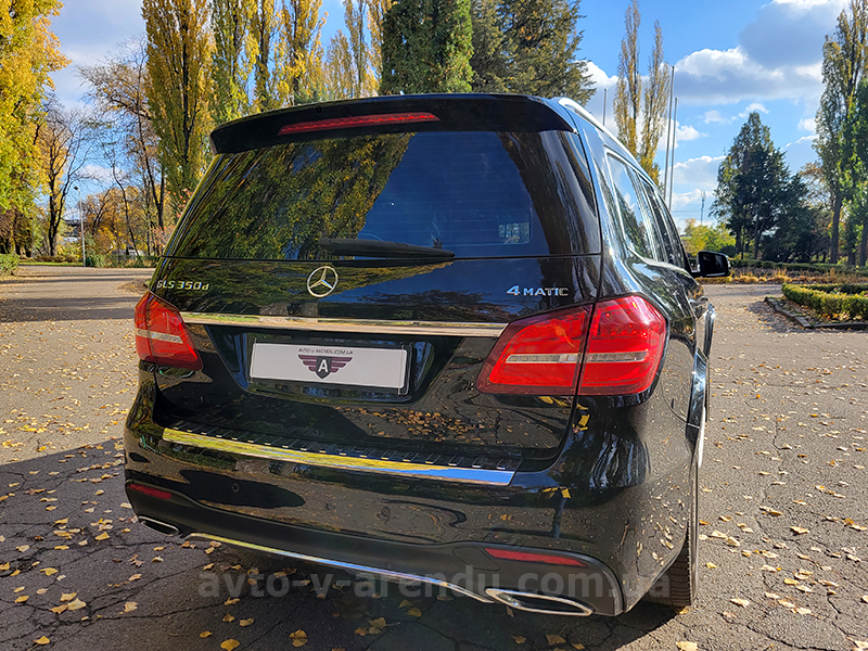Аренда внедорожника Mercedes Benz GLS 350d AMG 4MATIC с водителем в Киеве