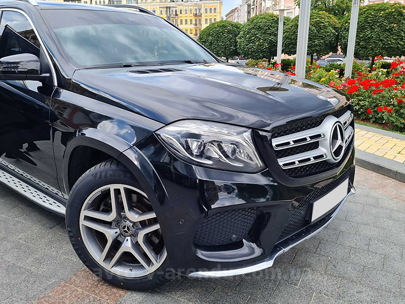 Аренда внедорожника Mercedes Benz GLS 350d AMG 4MATIC с водителем в Киеве