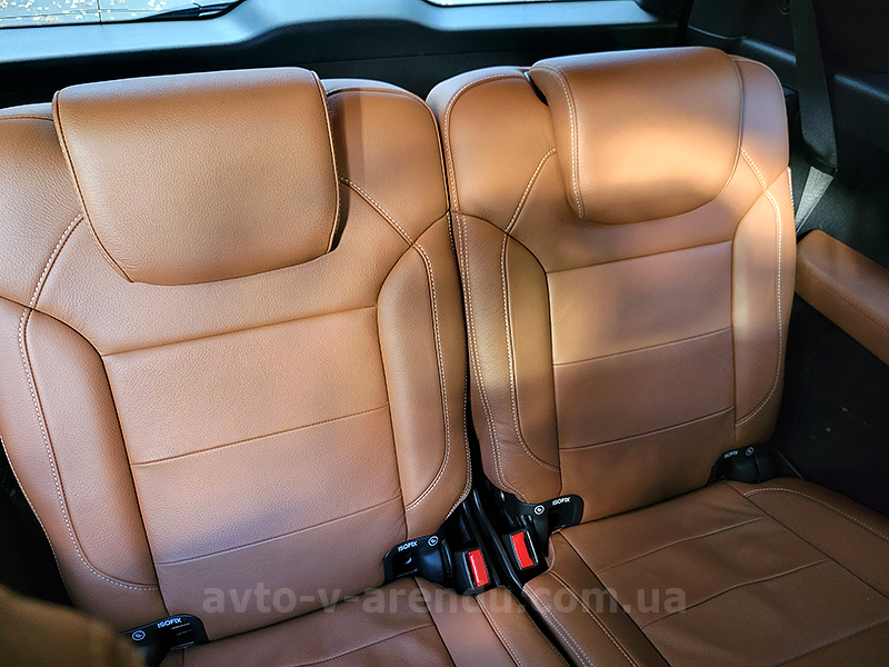 Аренда внедорожника Mercedes Benz GLS 350d AMG 4MATIC с водителем в Киеве