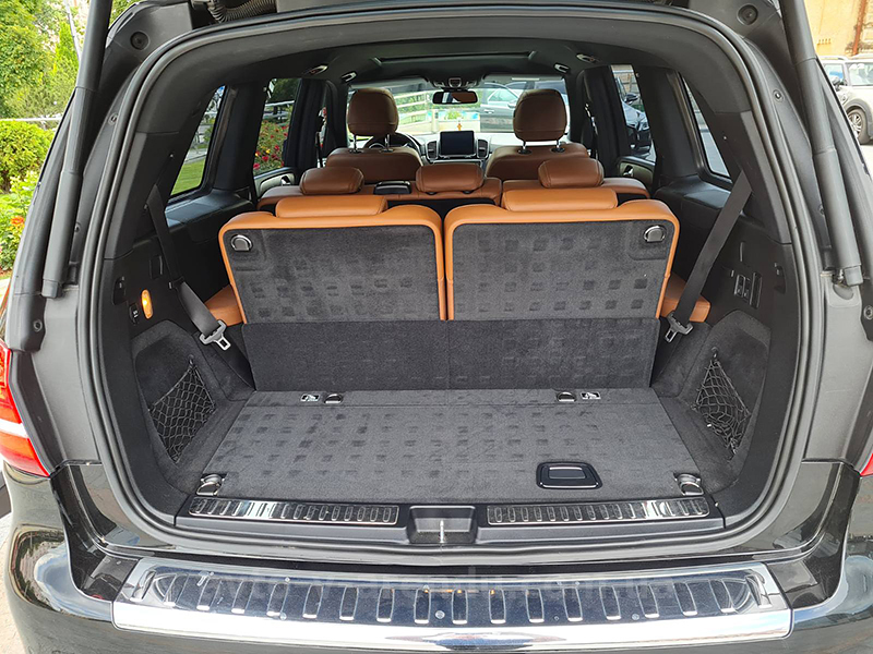 Аренда внедорожника Mercedes Benz GLS 350d AMG 4MATIC с водителем в Киеве
