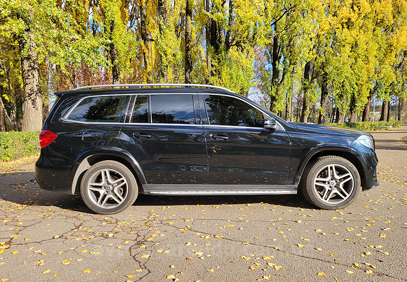 Аренда внедорожника Mercedes Benz GLS 350d AMG 4MATIC с водителем в Киеве