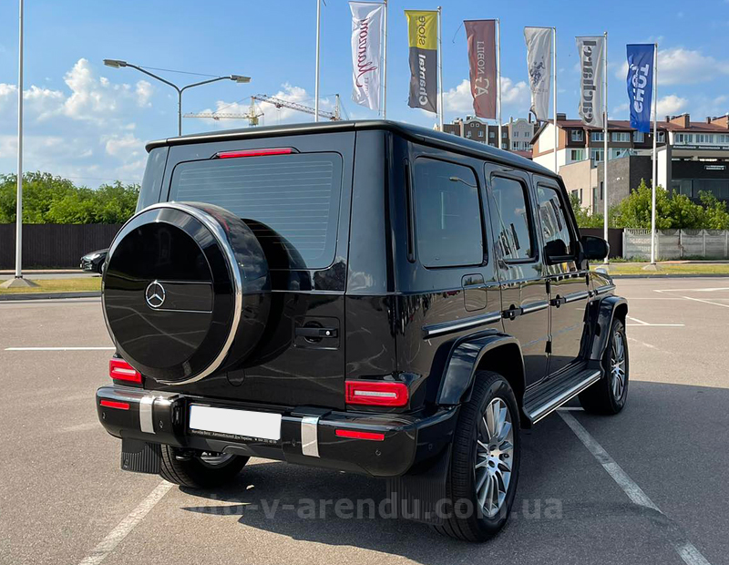 Аренда внедорожника Mercedes-Benz Gelandewagen G500 AMG кубик с водителем в Киеве