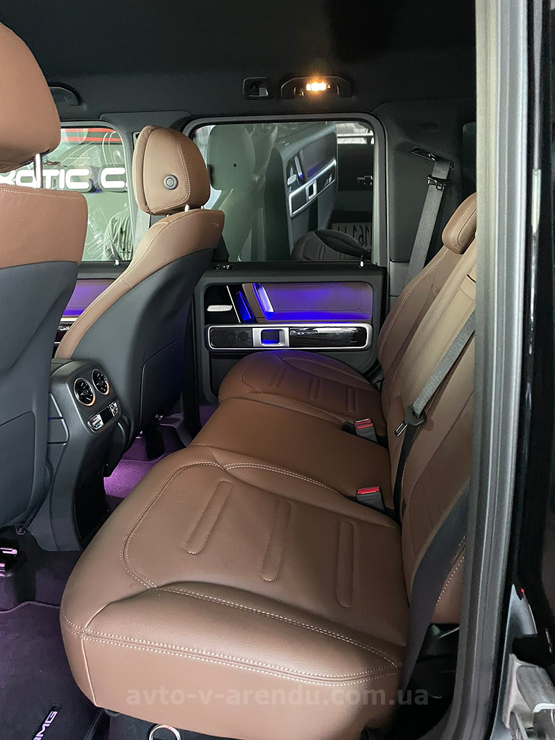 Аренда внедорожника Mercedes-Benz Gelandewagen G500 AMG кубик с водителем в Киеве