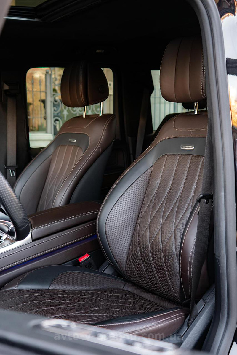 Аренда внедорожника Mercedes-Benz Gelandewagen G63 AMG кубик с водителем в Киеве. Прокат авто Мерседес Гелентваген G63 AMG без водителя в Киеве