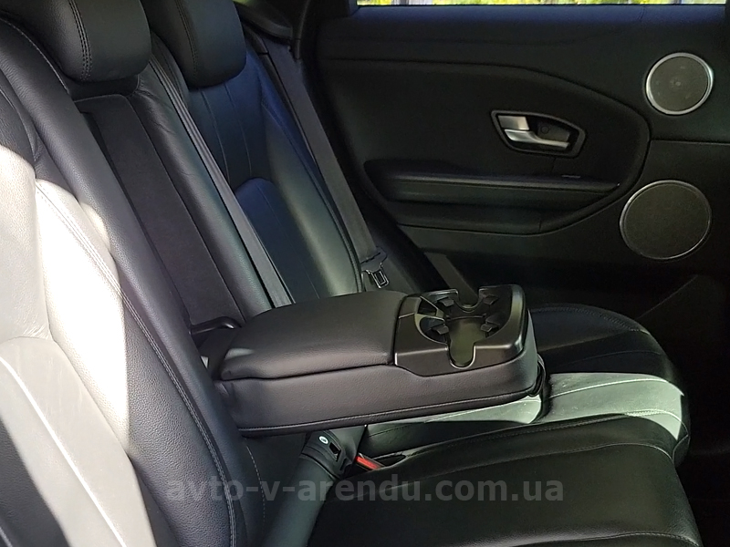 Аренда внедорожника Range Rover Evoque черный с водителем