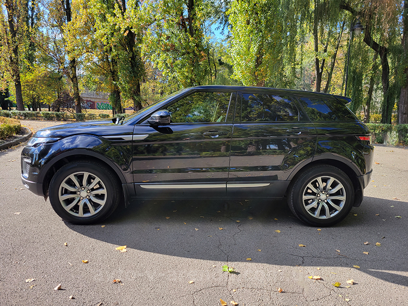 Аренда внедорожника Range Rover Evoque черный с водителем