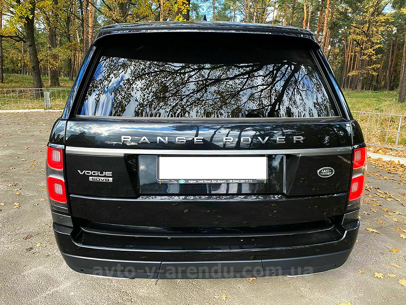 Аренда внедорожника Range Rover Vogue 4,4d с водителем. Прокат джипа Рендж Ровер Вог 4,4d без водителя в Киеве