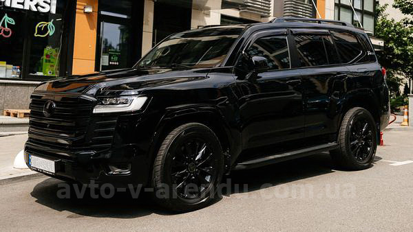 Аренда внедорожника Toyota Land Cruiser Prado 300 с водителем. Прокат джипа Тойота Ленд Крузер 300 без водителя в Киеве