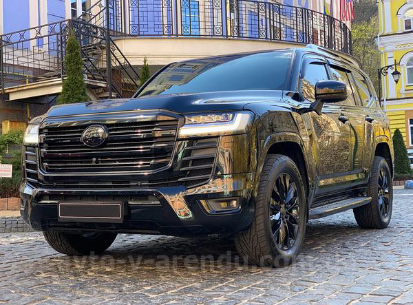 Аренда внедорожника Toyota Land Cruiser Prado 300 с водителем. Прокат джипа Тойота Ленд Крузер 300 без водителя в Киеве