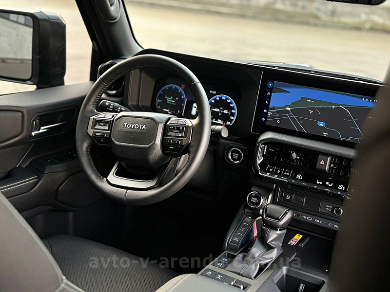 Аренда внедорожника Toyota Land Cruiser Prado 250 с водителем. Прокат авто Тойота Ленд Крузер Прадо 250 без водителя в Киеве