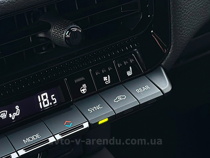 Аренда внедорожника Toyota Land Cruiser Prado 250 с водителем. Прокат авто Тойота Ленд Крузер Прадо 250 без водителя в Киеве