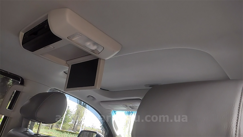 Аренда внедорожника джипа с водителем в Киеве Toyota Sequoia Platinum